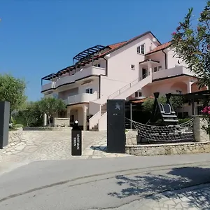 Gostinjska kuća Simon, Lopar