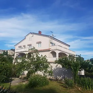 Apartment Mari - Near Sea, Lopar